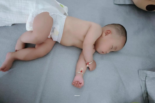 周口四个月宝宝不爱笑